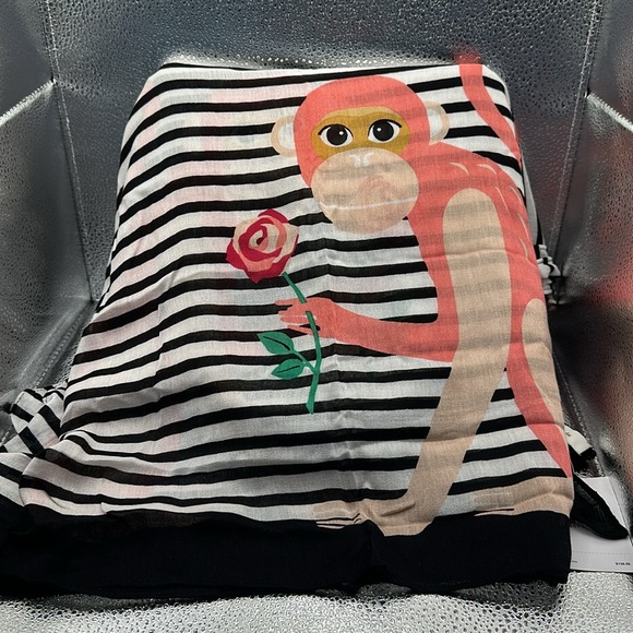 BUNDLE ALERT: ๐ Kate Spade Rambling Roses Monkey KEYCHAIN, CLUTCH and SCARF. - Picture 7 of 10